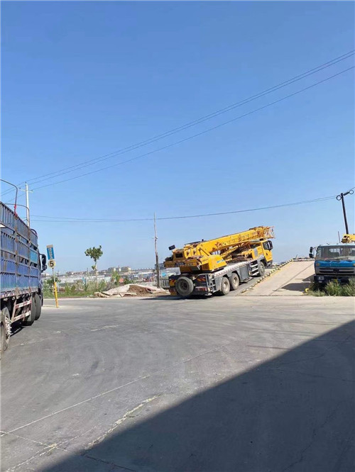 元江25吨吊车的租赁价格大概是多少？